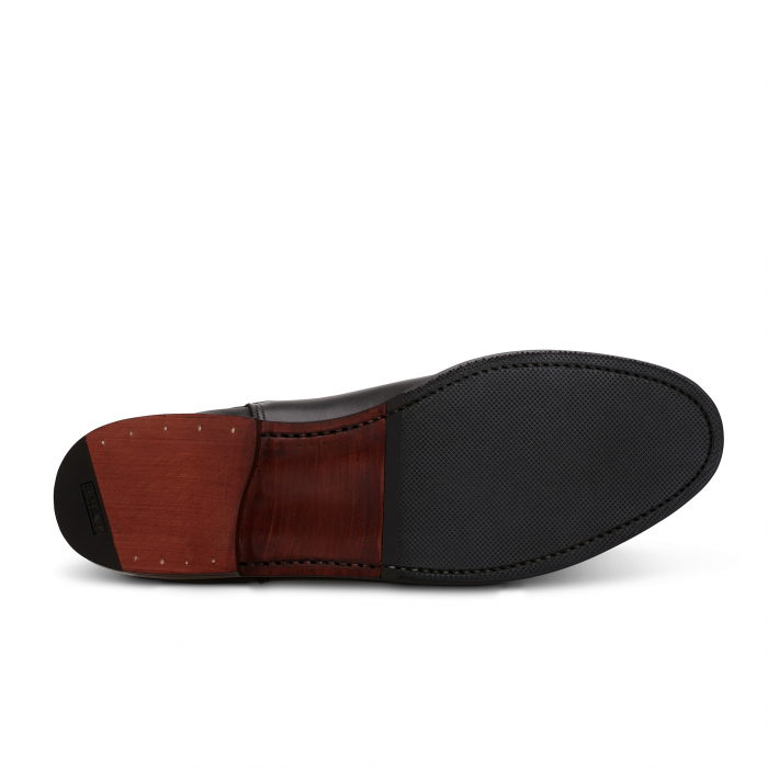 Louis Vuitton® Kensington Chelsea Boot Black. Size 06.5